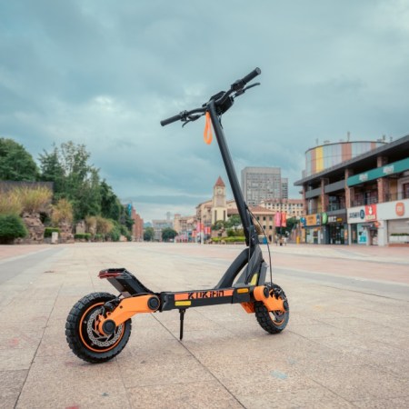China EU Stock KuKirin G2  Dual Hydraulic Suspension 800W Double Motor Fast Speed 45km/h Electric Scooter for Adults - Image 4