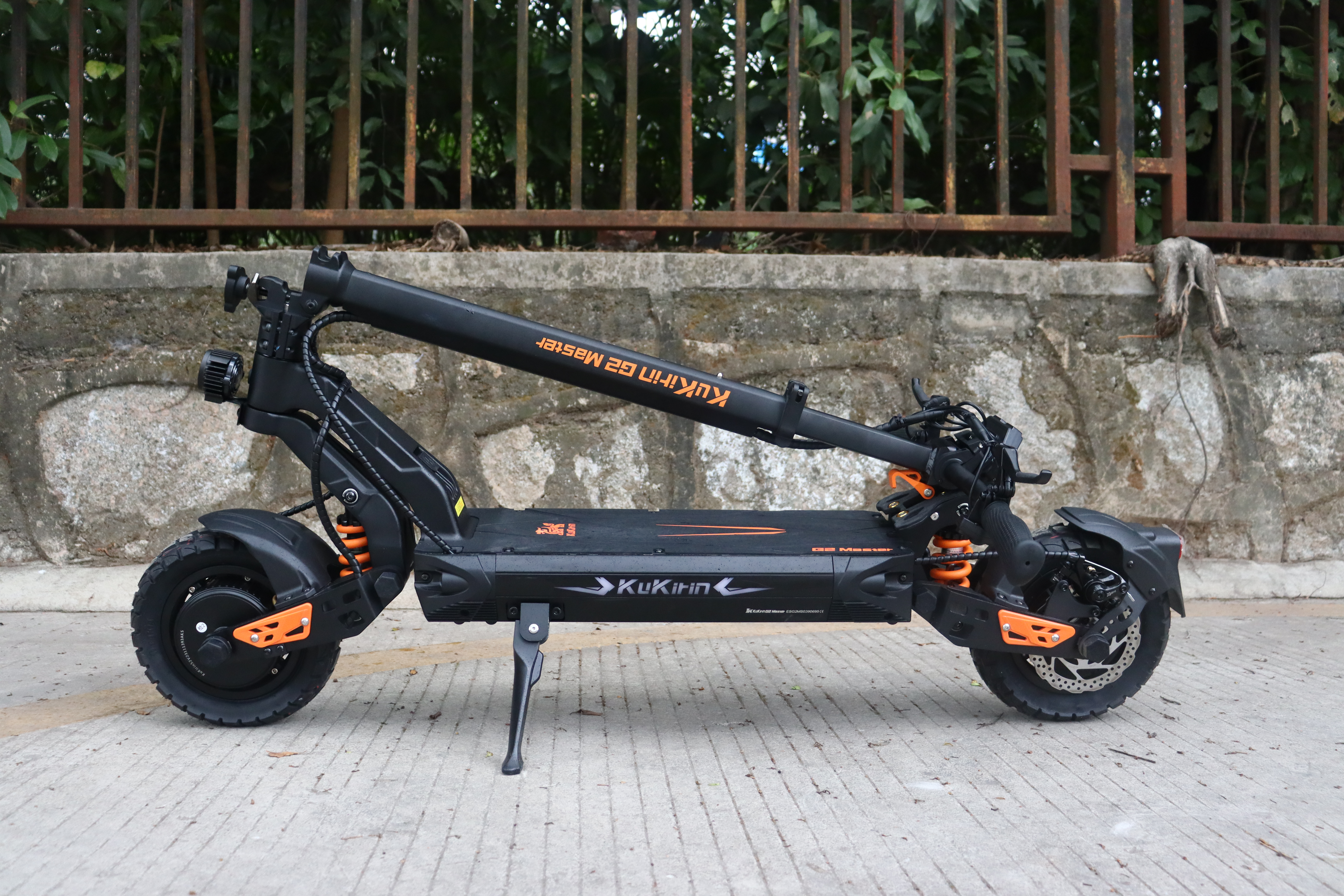 China EU Stock KuKirin G2 Master Dual Hydraulic Suspension 2000W Double Motor Fast Speed 60km/h Electric Scooter for Adults - Image 6