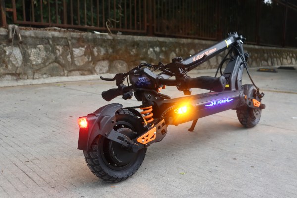 China EU Stock KuKirin G2 Master Dual Hydraulic Suspension 2000W Double Motor Fast Speed 60km/h Electric Scooter for Adults